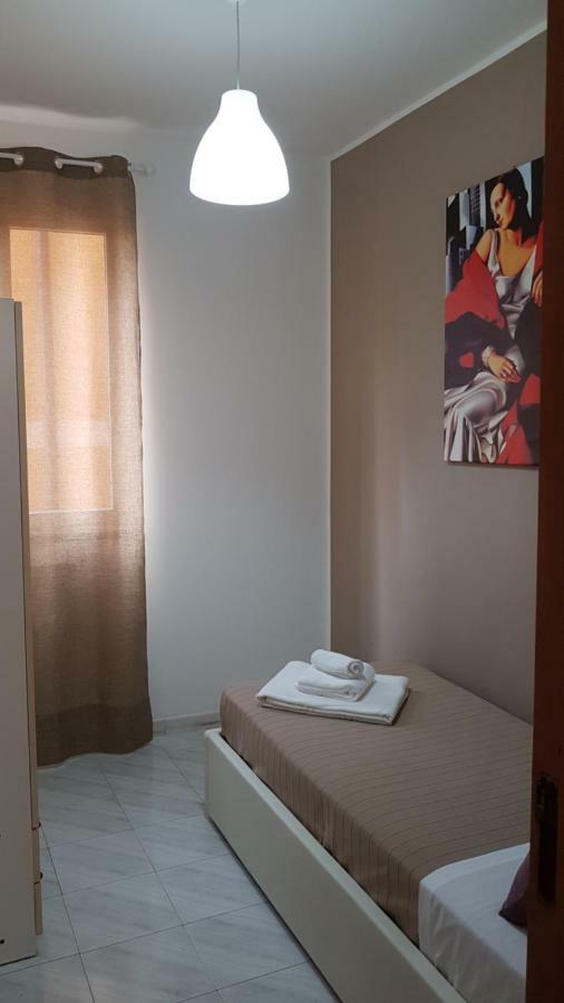 Appartamento Loft Baia Di Giardini Esterno foto